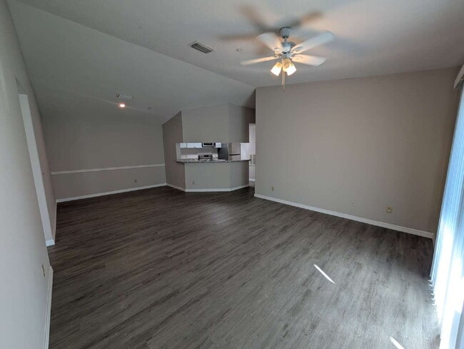 Foto del edificio - Spacious 3-Bed, 2-Bath Condo Oasis in Beautiful Suntree