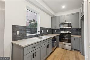 Building Photo - 1214 S 15th St