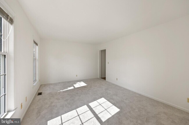 Foto del edificio - 29754 Wye Oak St