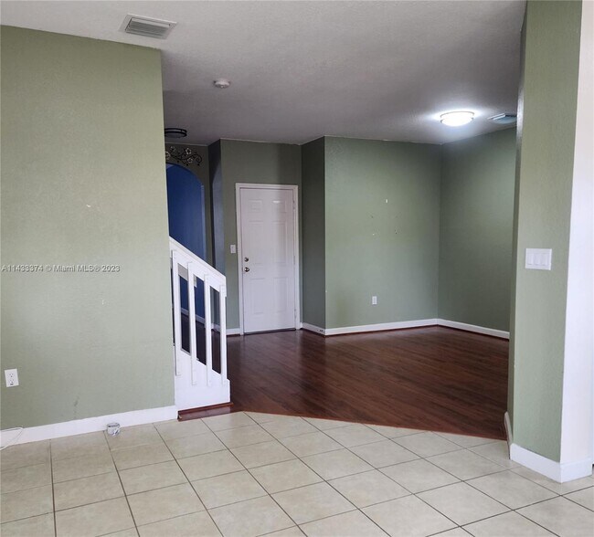 Foto del edificio - 22120 SW 93rd Pl