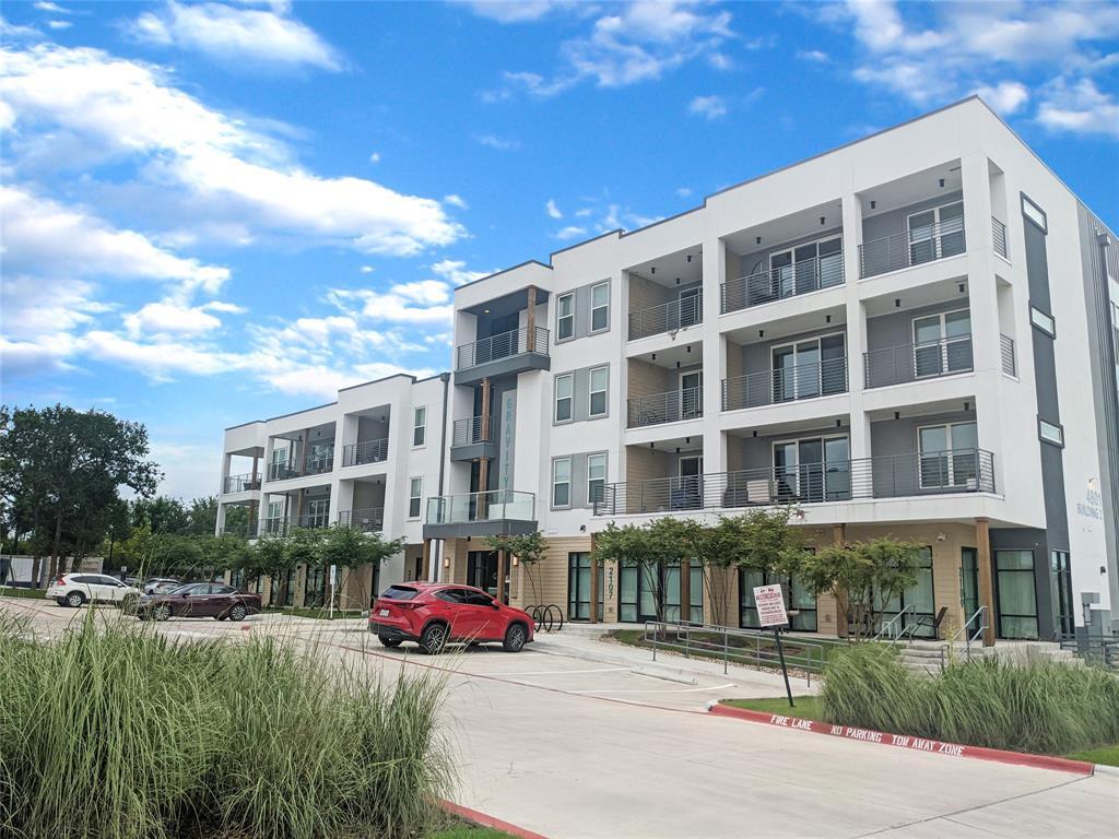 Foto principal - 4801 Springdale Rd
