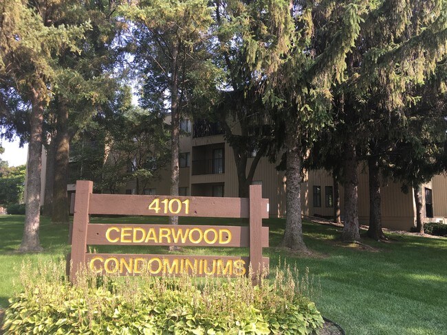 Foto del edificio - 4101 Parklawn Ave