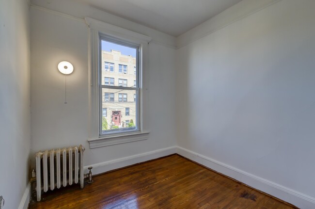 Foto del edificio - 183 Fairview Ave