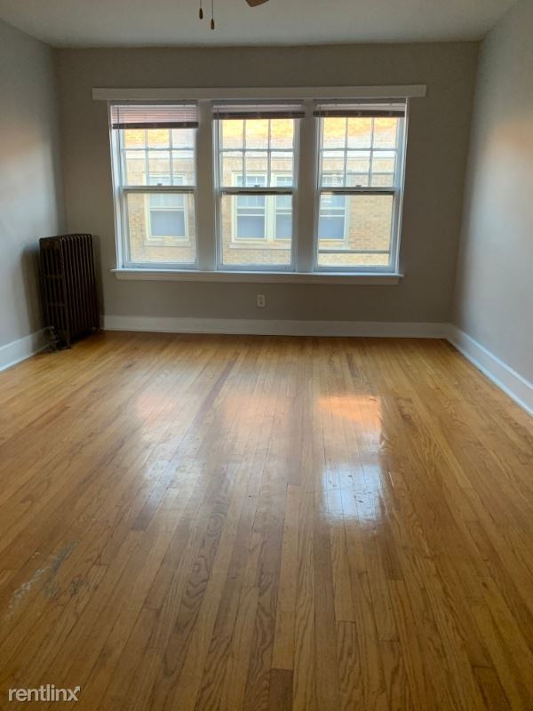 Foto principal - 4649 N Elston Ave