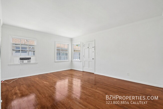 Foto del edificio - 1047 1/2 S Holt Ave-
