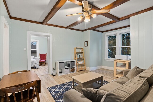 Living Room Photo 2 - W61N386 Washington Ave