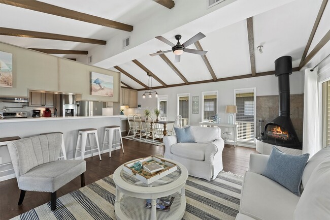 Foto del edificio - 16603 Jamaica Cove Rd