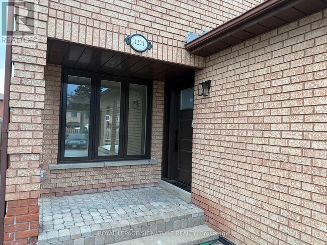 Photo du bâtiment - 3271 Pilcom Crescent