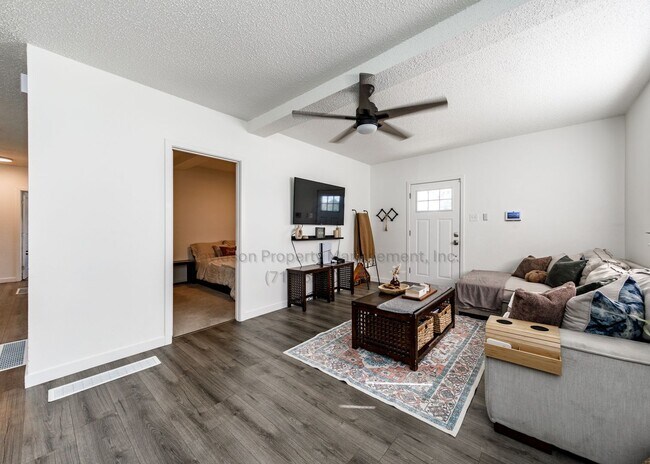 Building Photo - Charming 3 Bedroom House in South Fountain