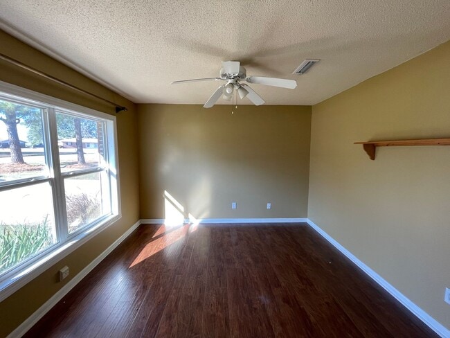 Building Photo - Scottsdale Heights!  Pool with Pool Care!!...