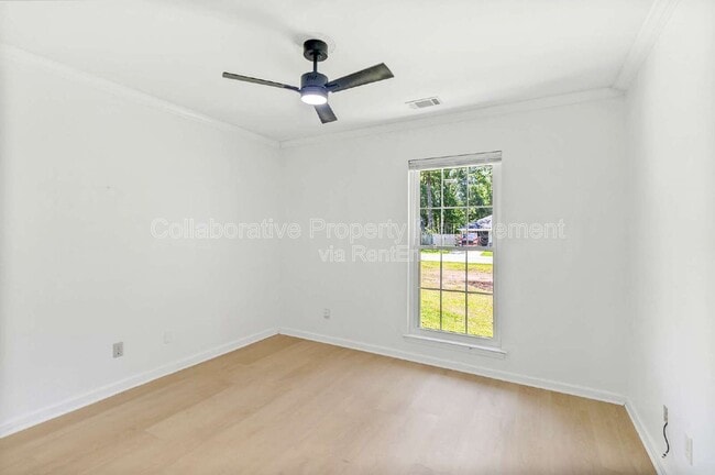 Building Photo - 200 Hermitage Dr