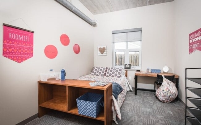 Building Photo - Regent Student Living