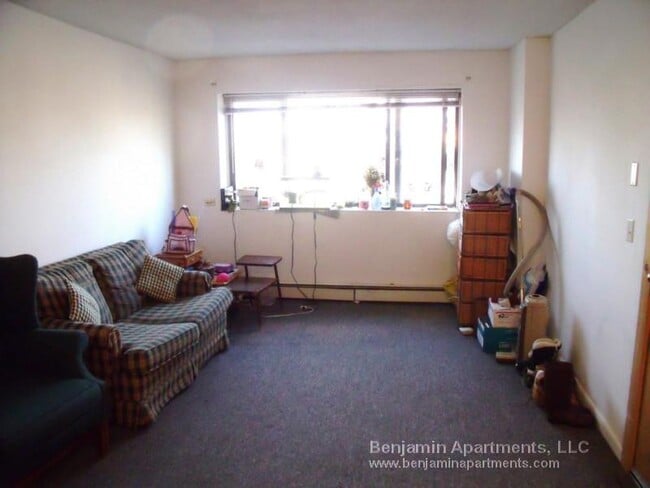 Foto del edificio - 226 Parker Hill Ave