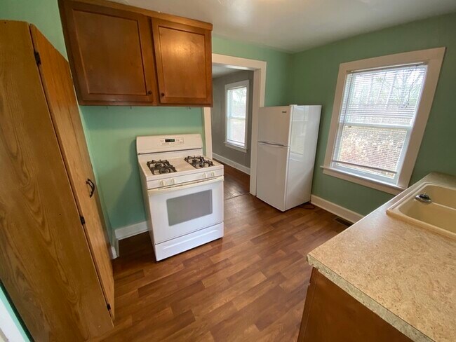 Building Photo - 3 Bed 1 Bath Single Family Home for Rent