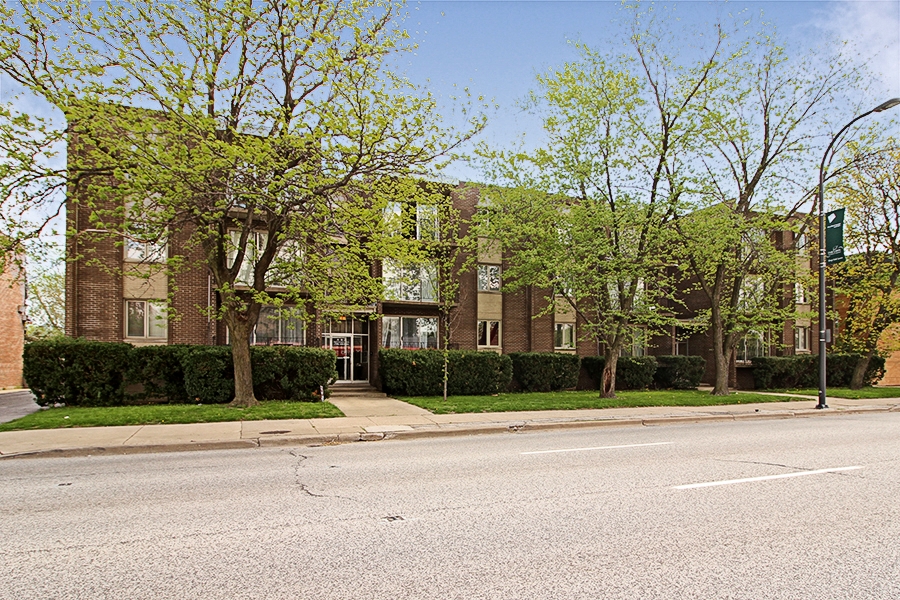 Foto principal - 9735 S Cicero Ave
