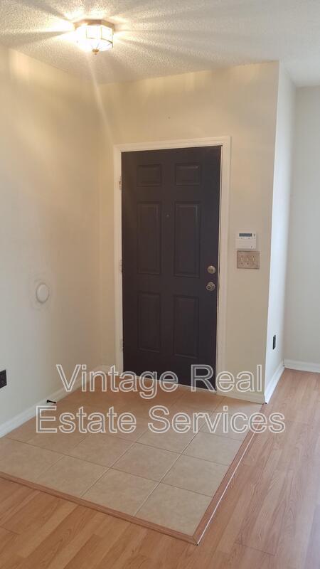 Foto del edificio - 6241 Osprey Lake Cir