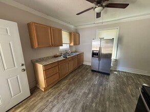 Building Photo - 278 Dixon Cir
