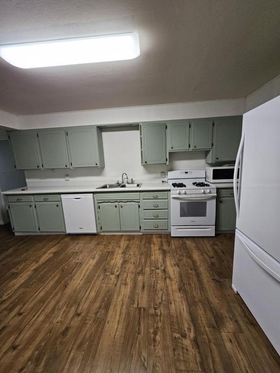 Foto del edificio - 818 B St SE
