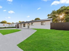 Building Photo - 19850 Franjo Rd