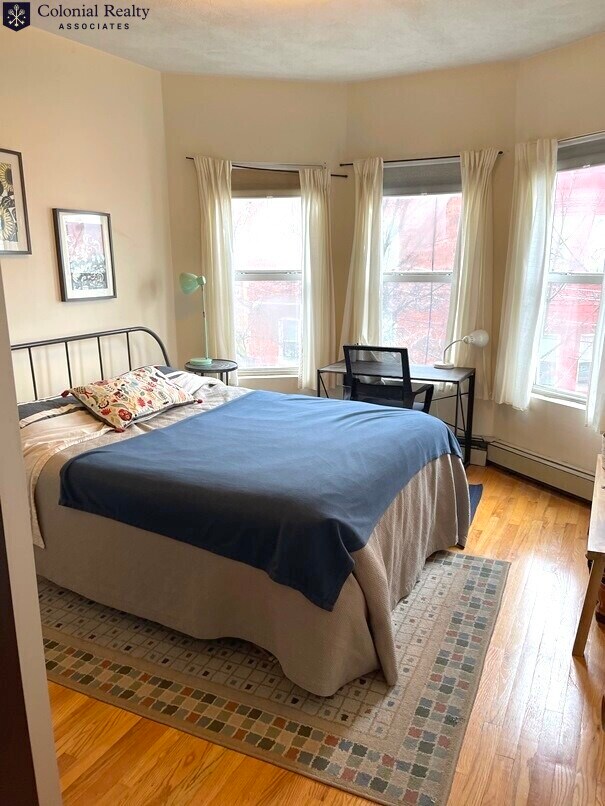 Foto principal - 122 Berkshire St