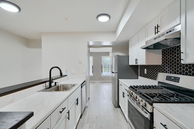 Foto del edificio - 32 N Spring St