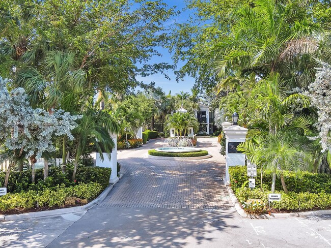 Building Photo - 1550 S Ocean Ln