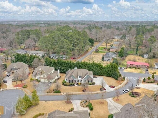 Building Photo - Gorgeous 5/5.5 Bedroom Single Family Home ...