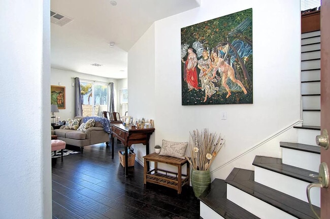 Foto del edificio - 5476 Henry Pl