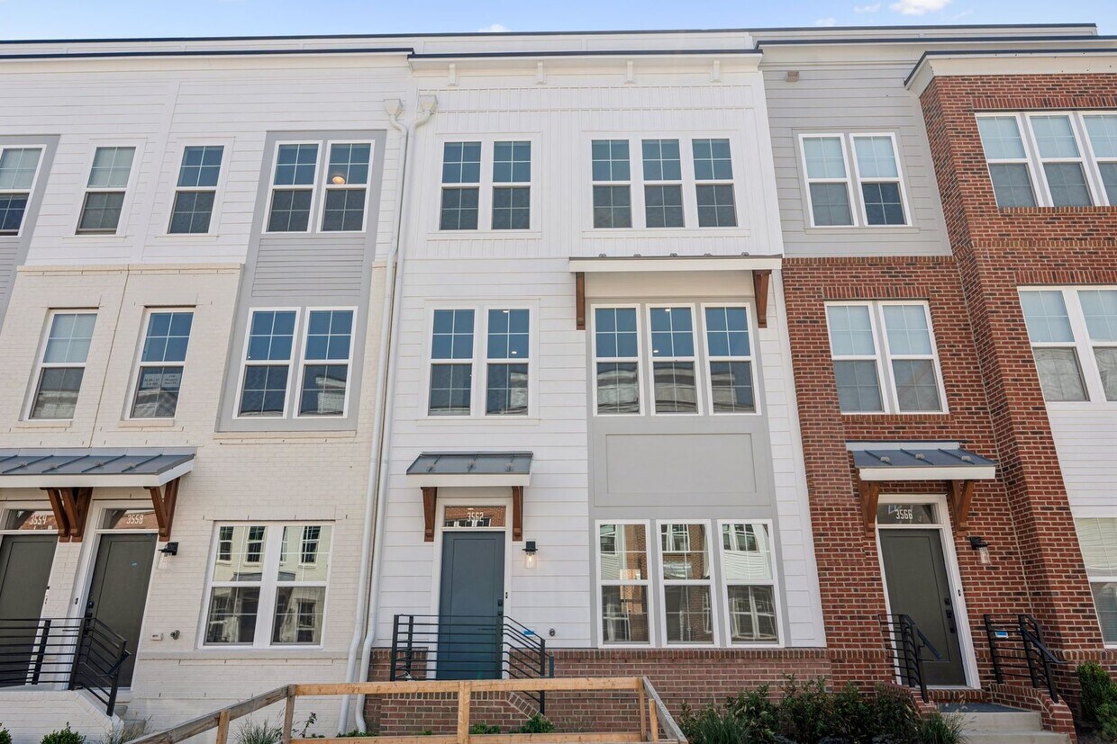 Primary Photo - Brand New 4 Bedroom, 3.5 Bath Townhome in ...