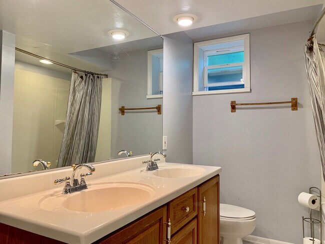 Foto del edificio - 18530 92nd Ave NE
