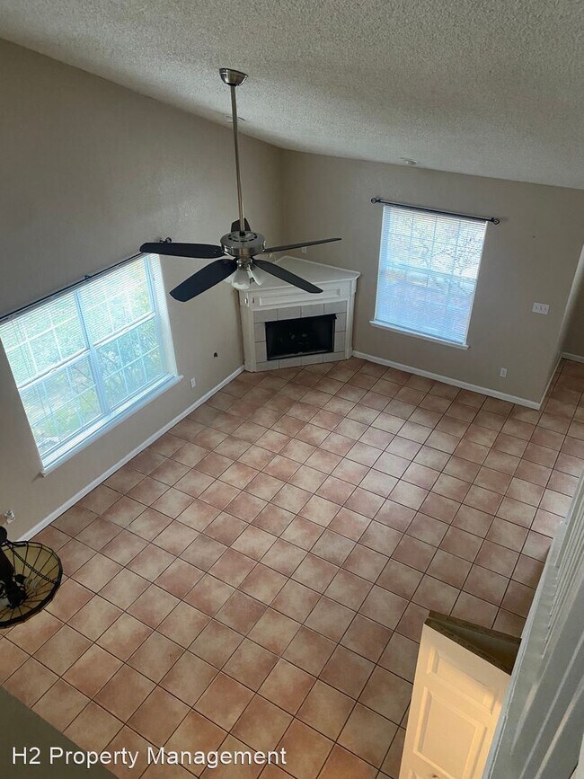 Building Photo - 2 br, 2 bath House - 3011 Royal Palm Way
