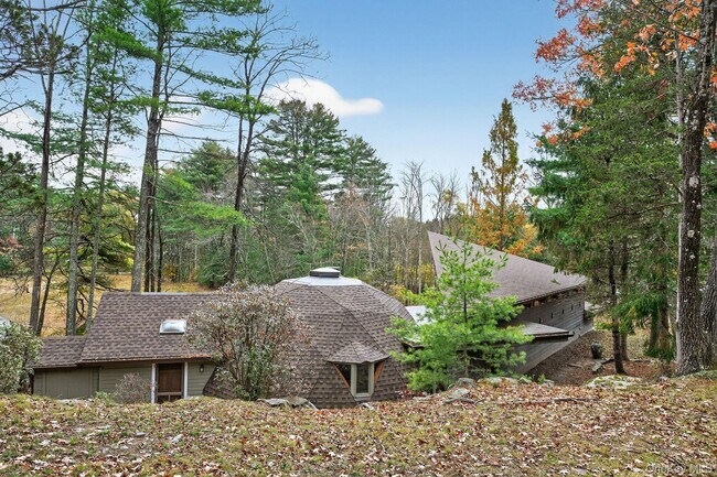 Foto del edificio - 106 Mountain Laurel Ln