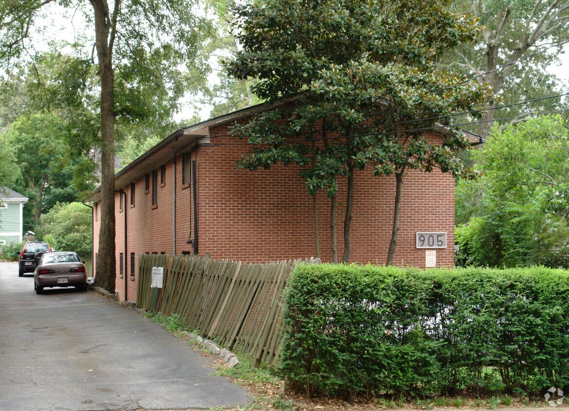 Building Photo - 905 Greenwood Ave
