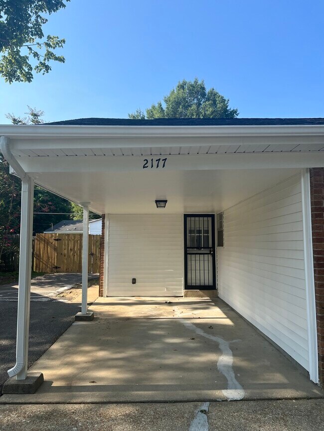 Building Photo - 2177 Cedar Point Cv - Available Now!