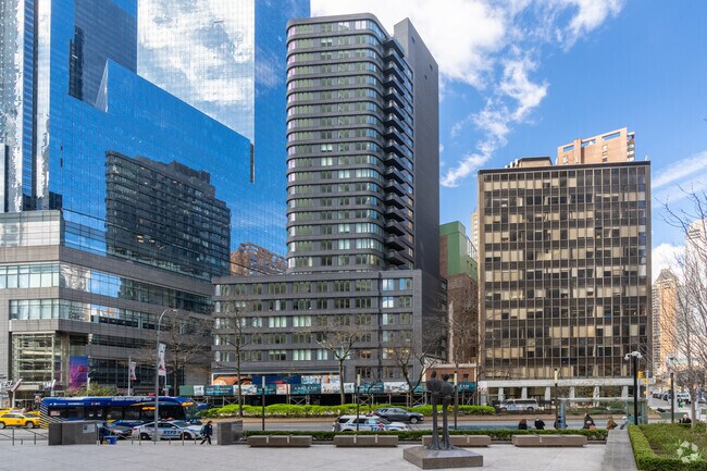Building Photo - Anagram Columbus Circle