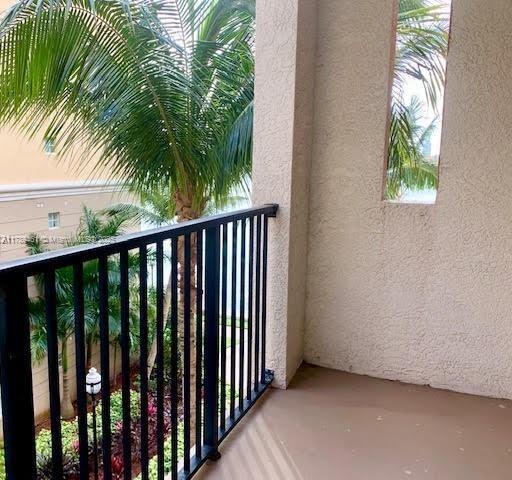 Foto principal - 17150 N Bay Rd