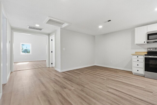 Foto del edificio - 3 bed 2 bath rental home