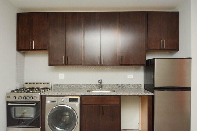 Foto del edificio - 429.5 W Belden Ave