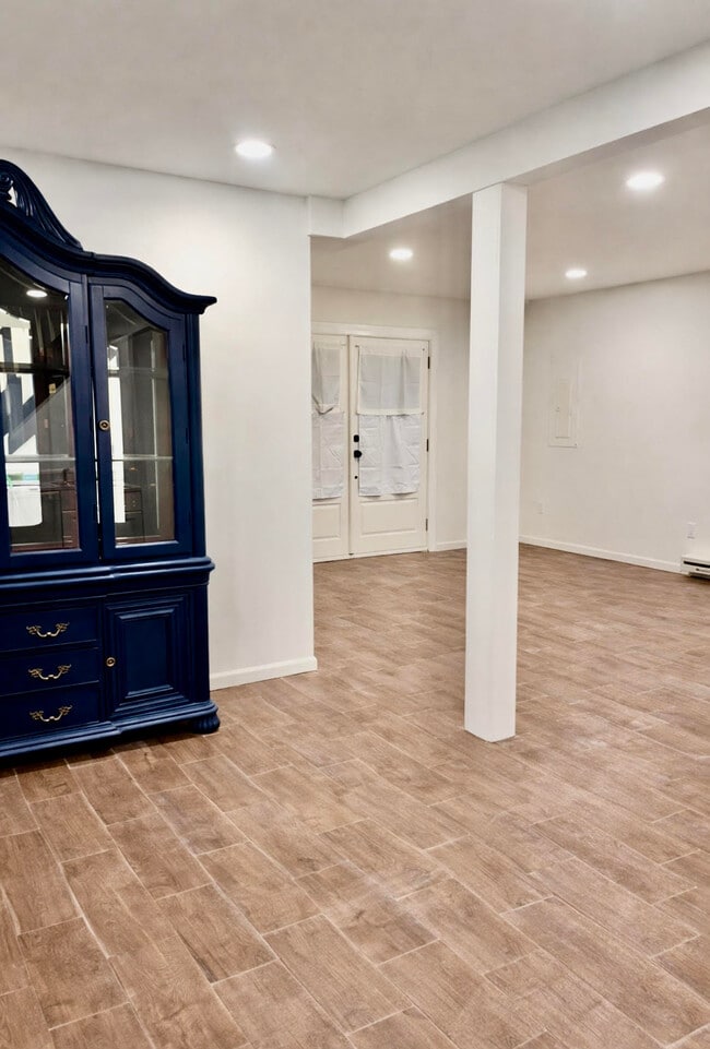 planta abierta - 16 Rock Hill Rd