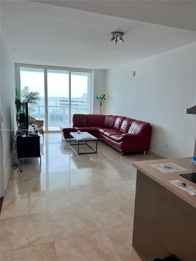 Foto del edificio - 218 SE 14th St