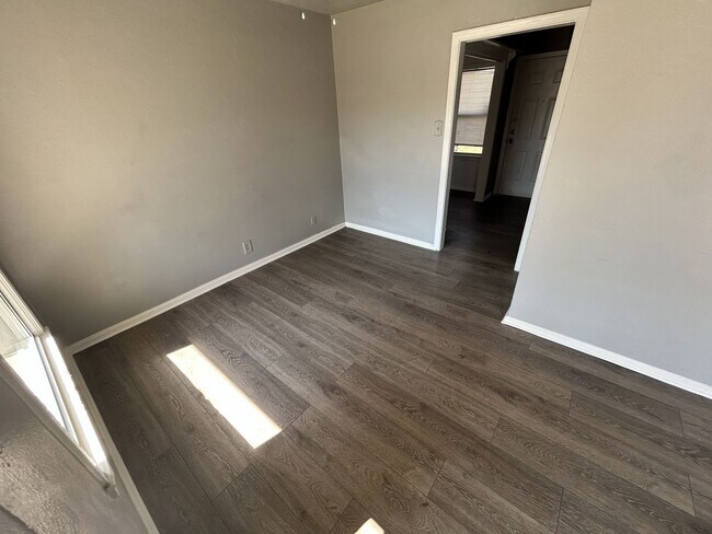 Foto del edificio - 2 bedroom home