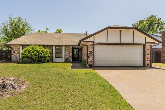 Photo - 1006 W Neptune Rd (Edmond, OK) House