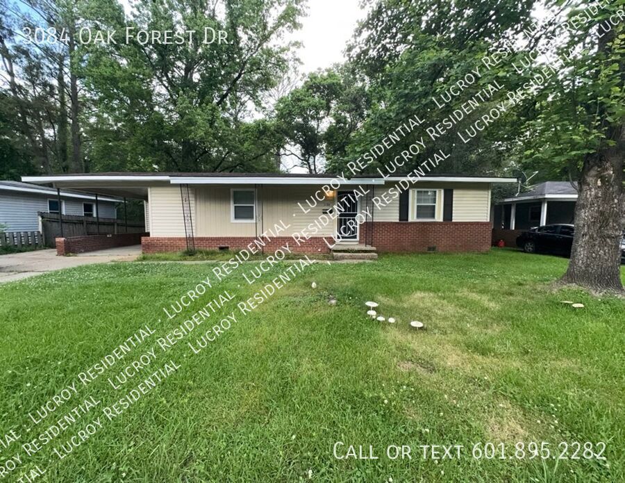 Primary Photo - 3084 Oak Forest Dr