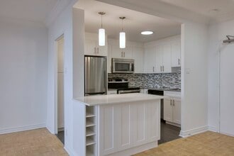 Building Photo - Chateau Bonavista