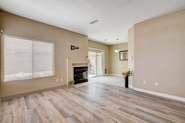 Building Photo - 1661 Cloister Ave