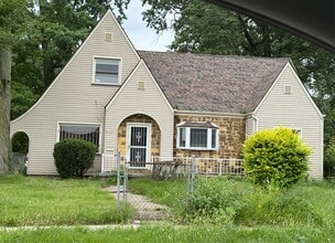 Building Photo - 3724 Hillman St