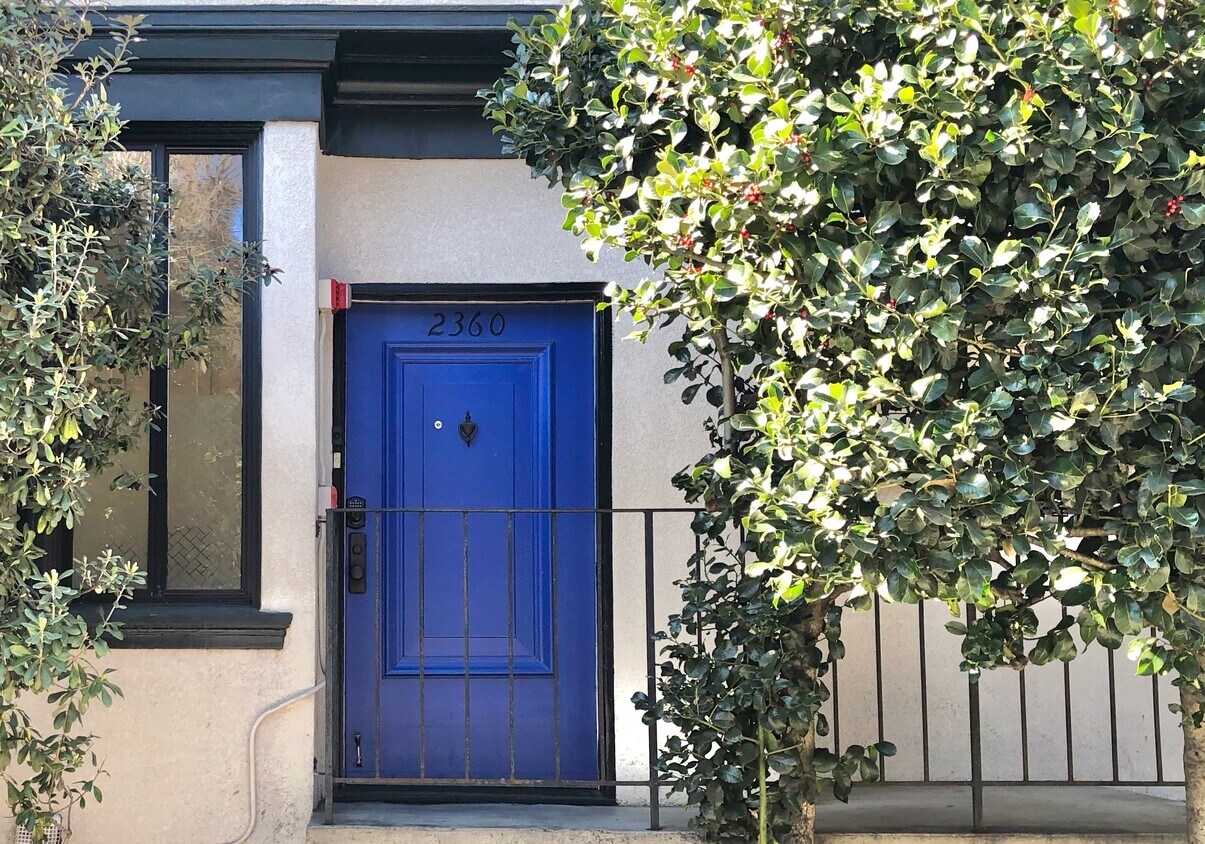 Foto principal - 2360 Prospect St
