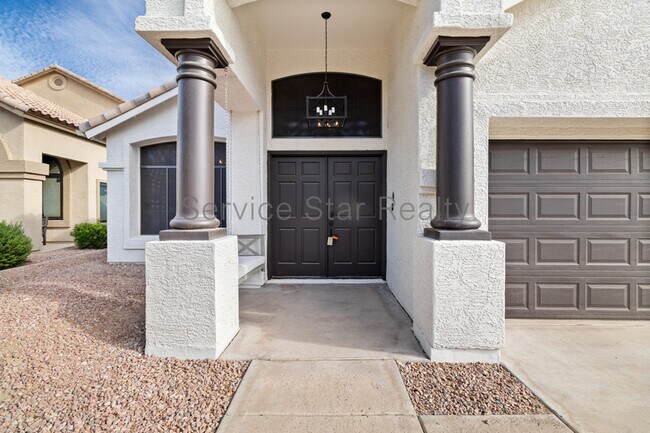 Foto del edificio - 1441 E Glenhaven Dr