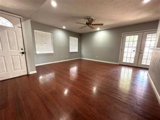 Foto del edificio - Great location in Plano! Ready beginning of Oct