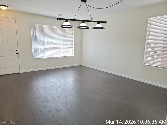 Foto del edificio - 998 Lone Pine River Ave